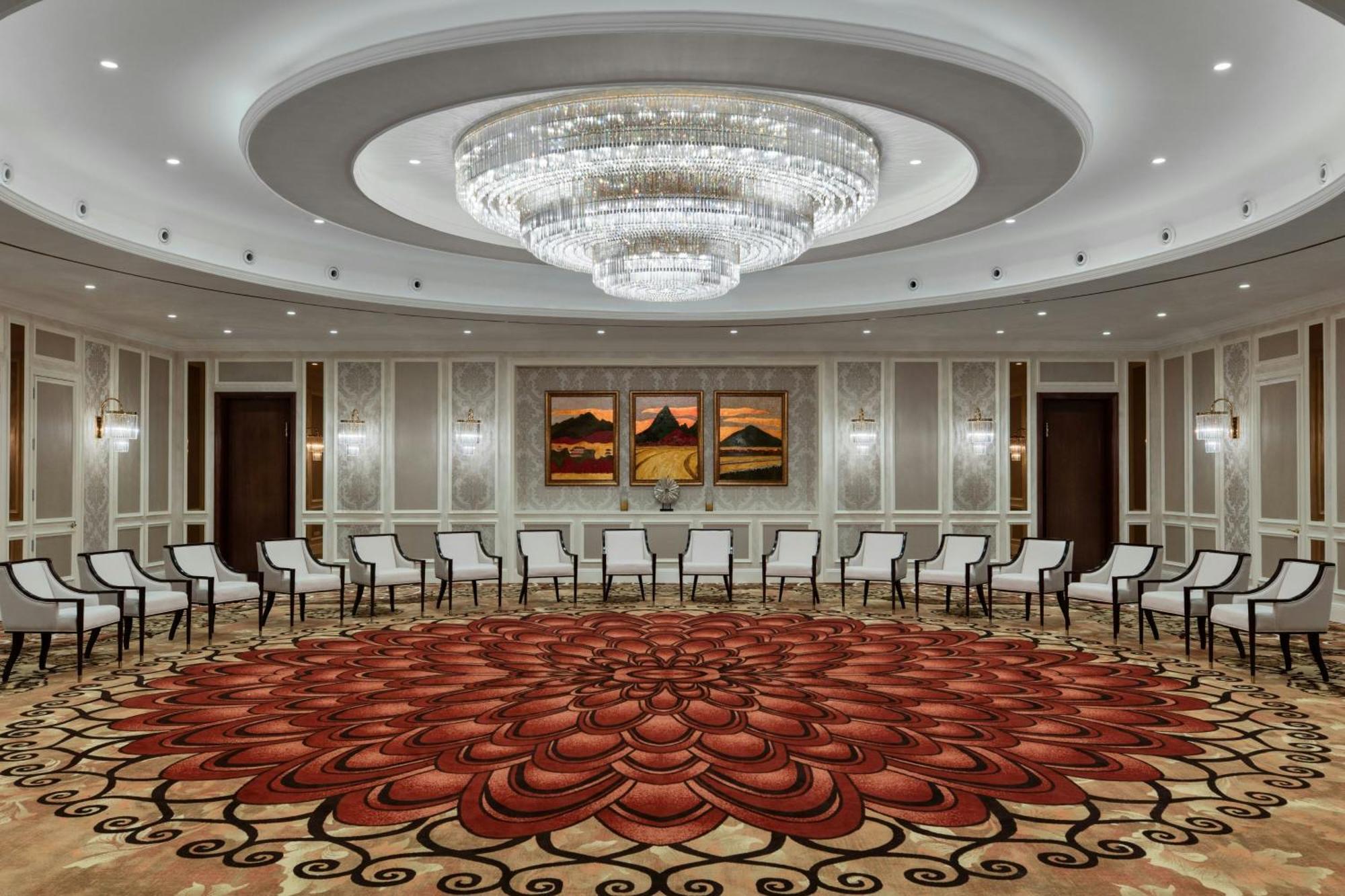 Sheraton Grand Danang Resort & Convention Center Exterior photo