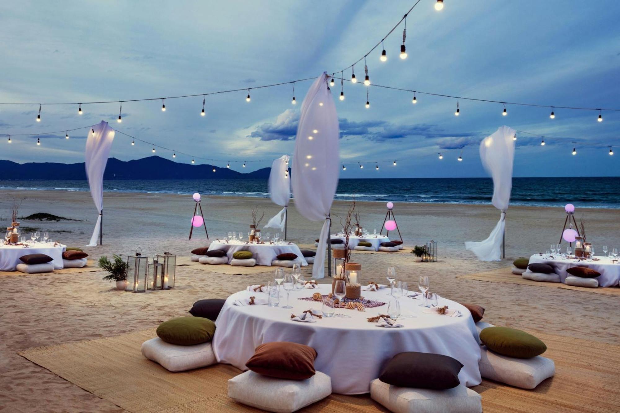Sheraton Grand Danang Resort & Convention Center Exterior photo