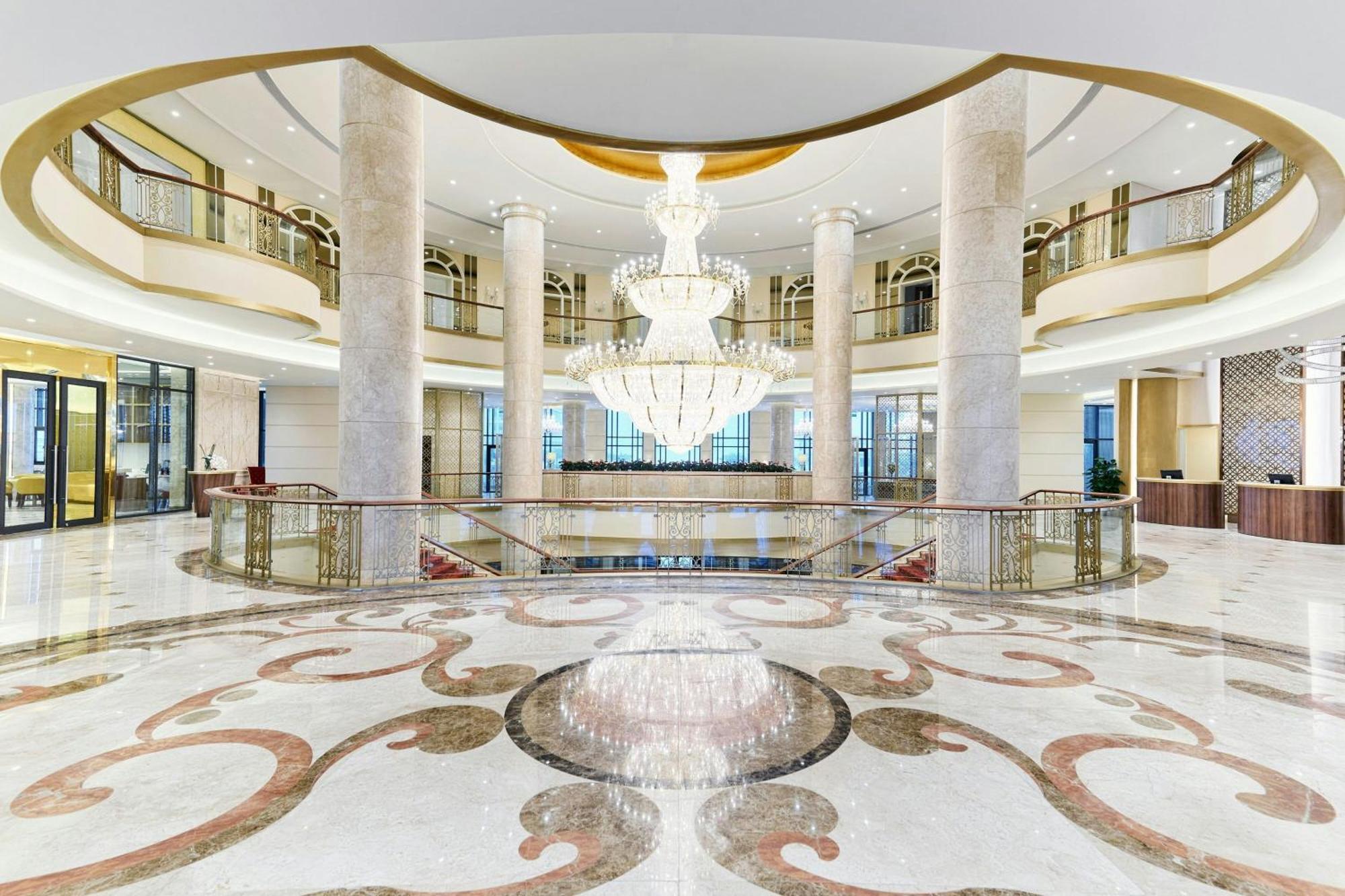 Sheraton Grand Danang Resort & Convention Center Exterior photo